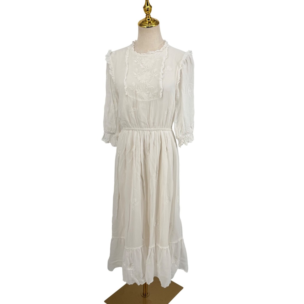 Delicate White Floral Dress 6 Embroidered Boho Cottagecore Victorian Romantic